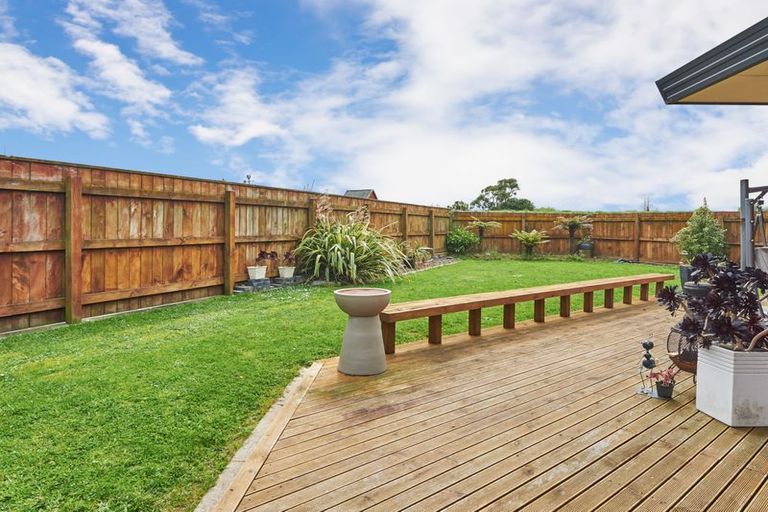 Photo of property in 14 Brookside Close, Highbury, Palmerston North, 4412