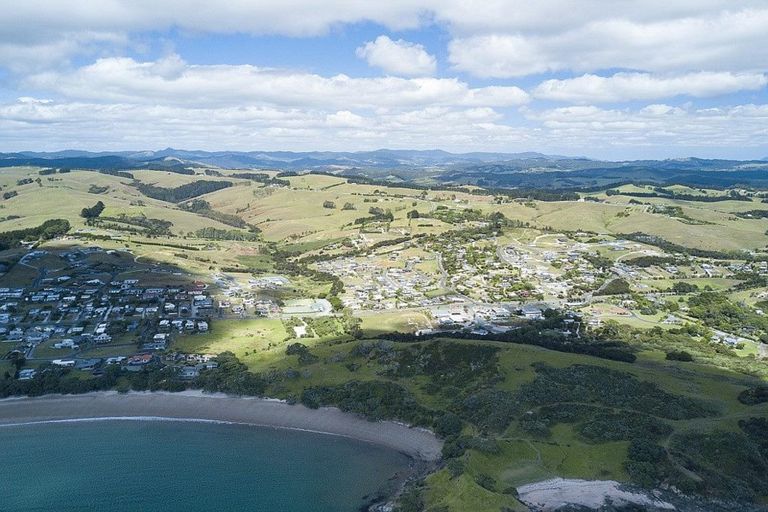 Photo of property in 64 Cable Bay Block Road, Cable Bay, 0420