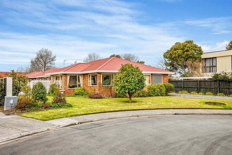 Photo of property in 15 Windsor Court, Rangiora, 7400