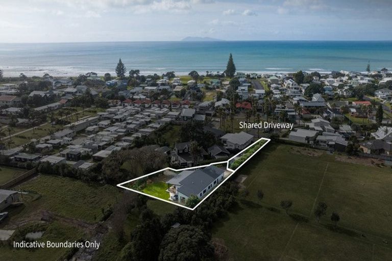 Photo of property in 11-13 Palm Grove, Waihi Beach, 3611