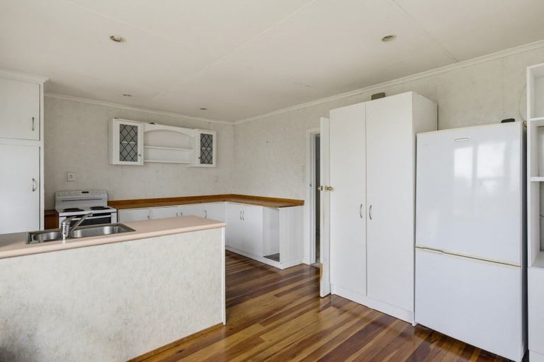 Photo of property in 12 Collingwood Street, Levin, 5510
