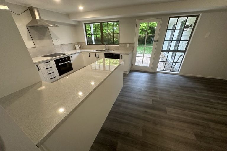 Photo of property in 3 Rawene Street, Waikanae, 5036