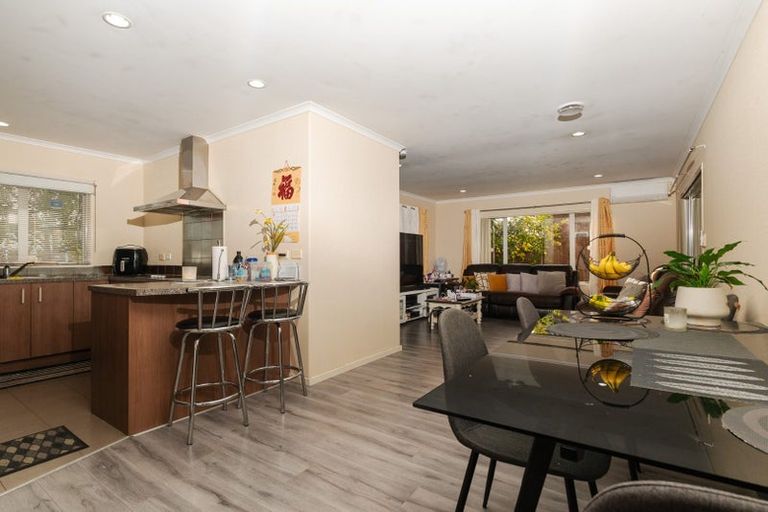 Photo of property in 19 Foxlaw Street, Randwick Park, Auckland, 2105