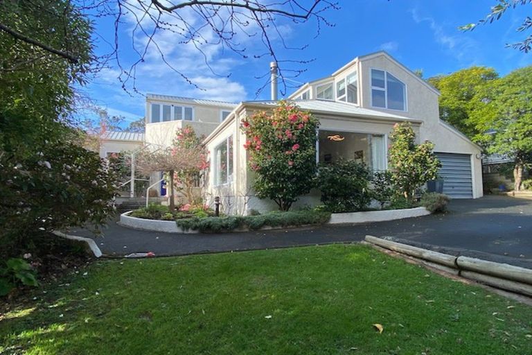 Photo of property in 6 Rosehill Road, Macandrew Bay, Dunedin, 9077