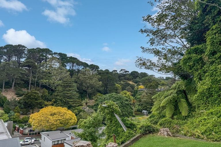 Photo of property in 20c Glenmore Street, Thorndon, Wellington, 6011