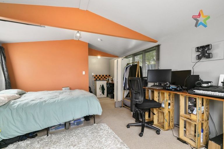 Photo of property in 51 Compton Crescent, Taita, Lower Hutt, 5011