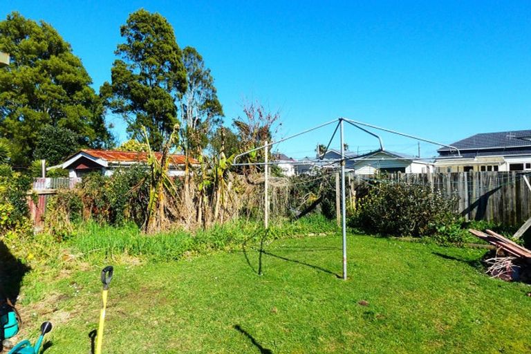 Photo of property in 138 Derby Street, Westport, 7825