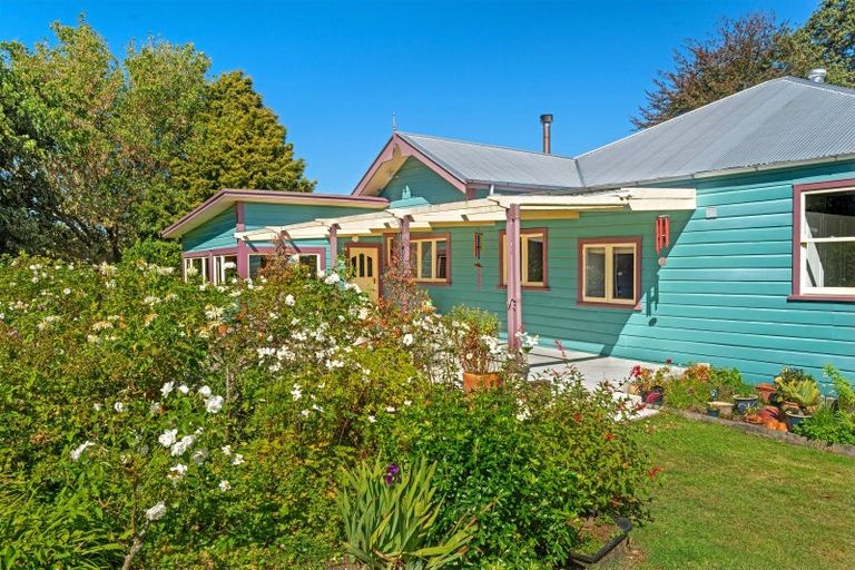 Photo of property in 39 Ayton Street, Mangapapa, Gisborne, 4010