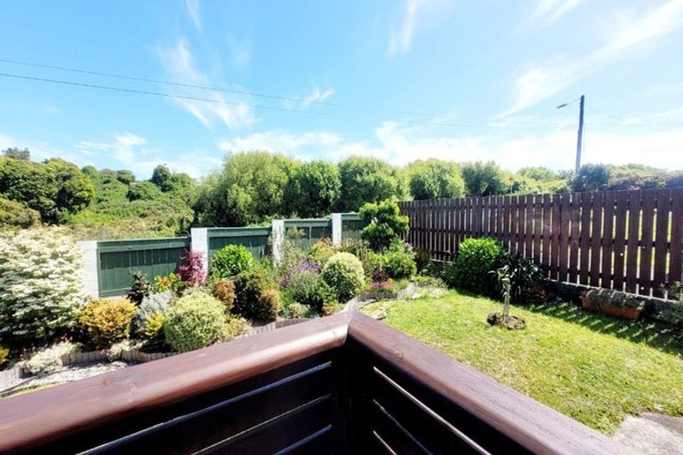 Photo of property in 61 Morere Street, Titahi Bay, Porirua, 5022