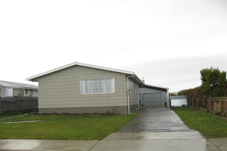 Photo of property in 8 Crowther Crescent, Heidelberg, Invercargill, 9812