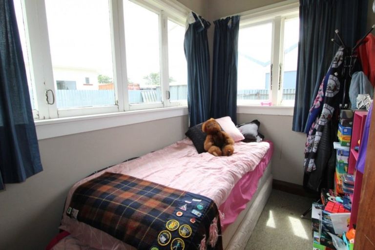 Photo of property in 10 Arthur Street, Pahiatua, 4910