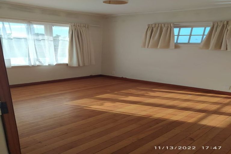 Photo of property in 26 Rosier Road, Glen Eden, Auckland, 0602