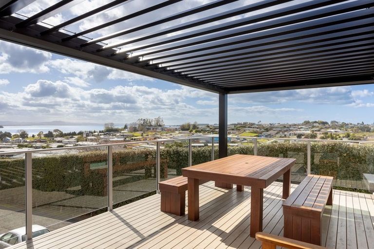 Photo of property in 60c Margaret Drive, Omokoroa, 3114