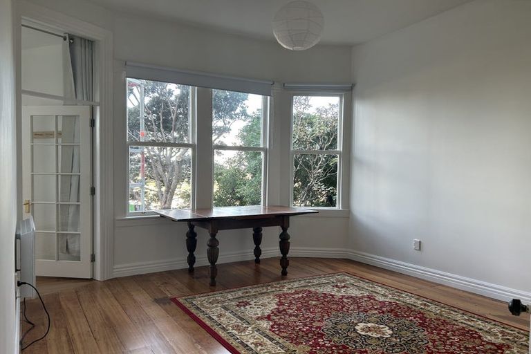 Photo of property in 61 Central Terrace, Kelburn, Wellington, 6012