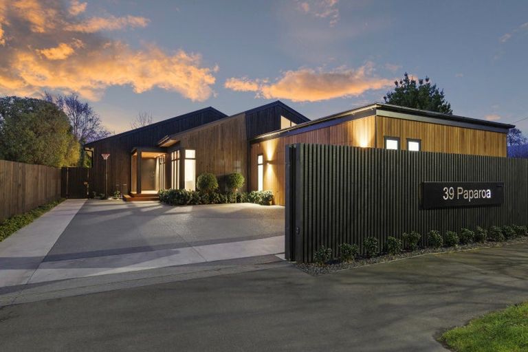Photo of property in 39 Paparoa Street, Papanui, Christchurch, 8053