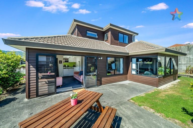 Photo of property in 1/19 De Menech Grove, Avalon, Lower Hutt, 5011