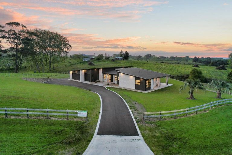 Photo of property in 52 Moorfield Road, Te Kauwhata, 3782