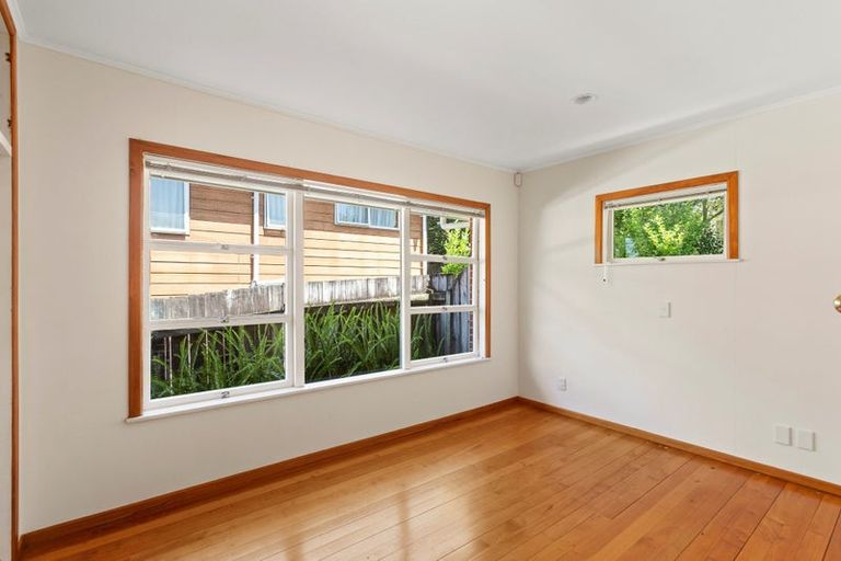 Photo of property in 1/80 Archers Road, Glenfield, Auckland, 0629
