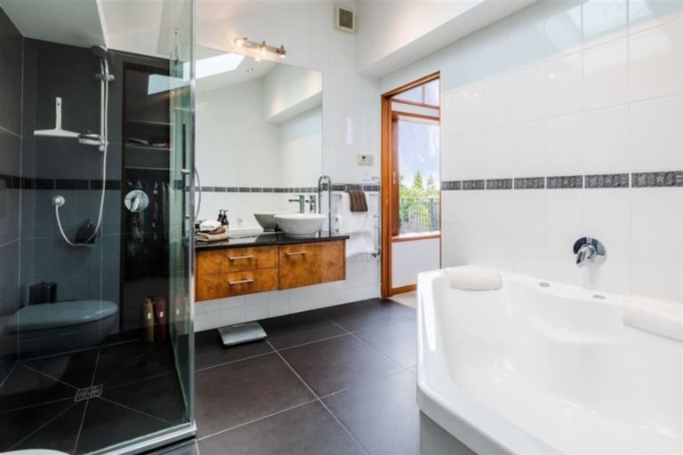 Photo of property in 361c Paremoremo Road, Paremoremo, Auckland, 0632