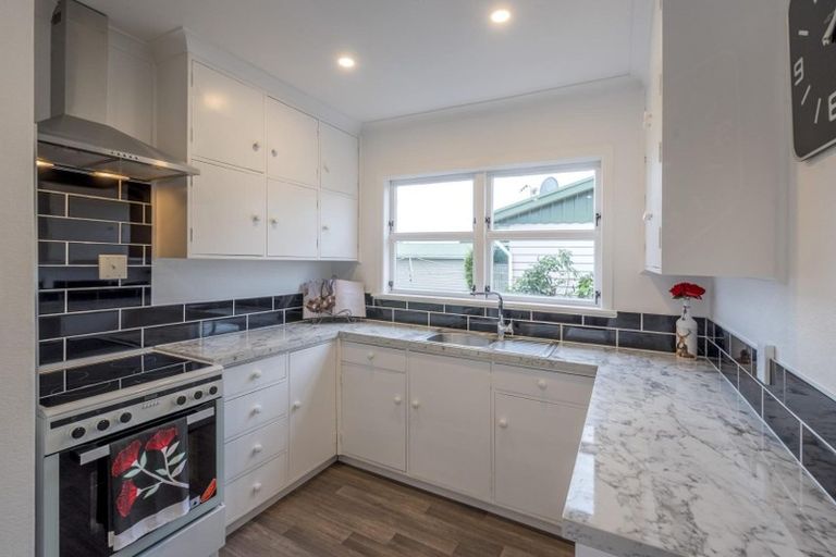 Photo of property in 33 Rugby Street, Levin, 5510