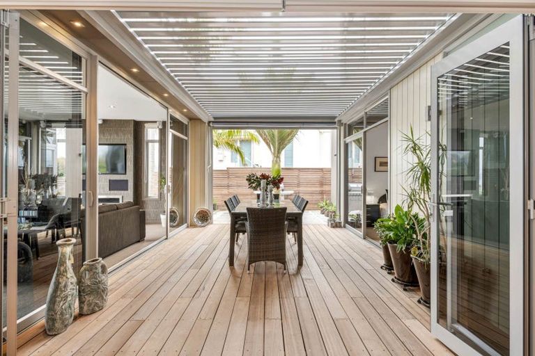 Photo of property in 81 Pine Harbour Parade, Beachlands, Auckland, 2018