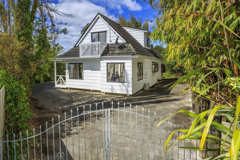 Photo of property in 52a Sunnyside Road, Sunnyvale, Auckland, 0612