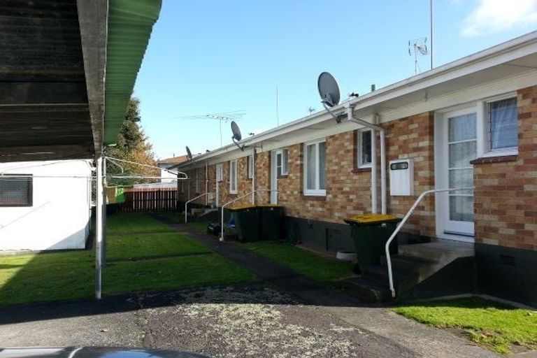 Photo of property in 6 View Road, Papakura, 2110