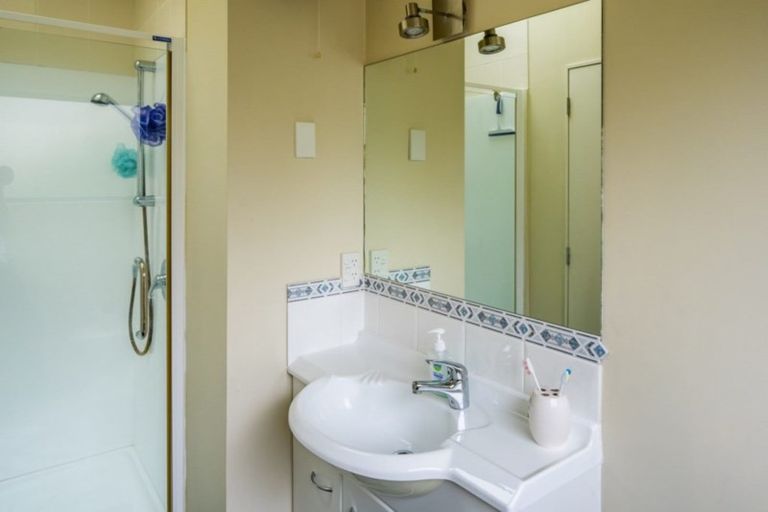 Photo of property in 13a View Road, Titahi Bay, Porirua, 5022