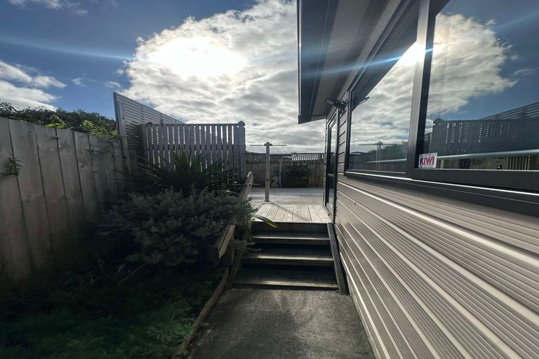 Photo of property in 4 Rotoma Rise, Clover Park, Auckland, 2019