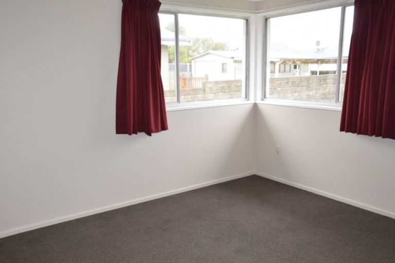 Photo of property in 37 Cunningham Street, Grasmere, Invercargill, 9810
