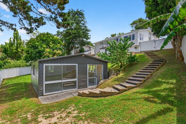 Photo of property in 17 Lysander Crescent, Beach Haven, Auckland, 0626