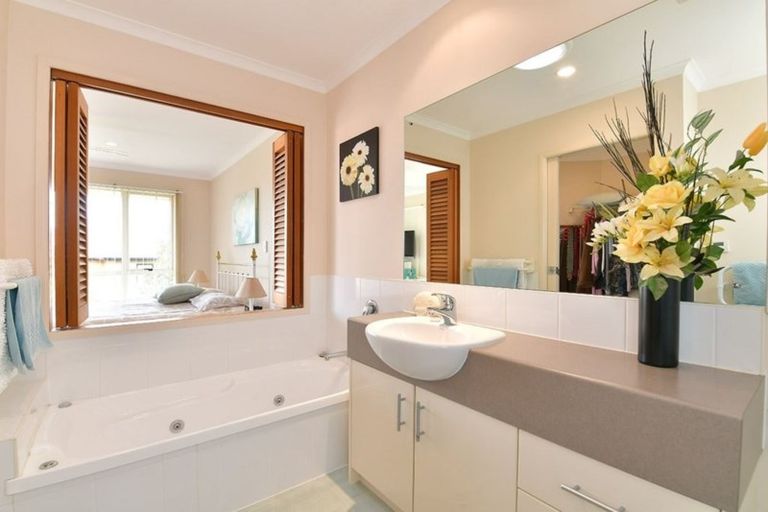 Photo of property in 44 Trimaran Drive, Gulf Harbour, Whangaparaoa, 0930