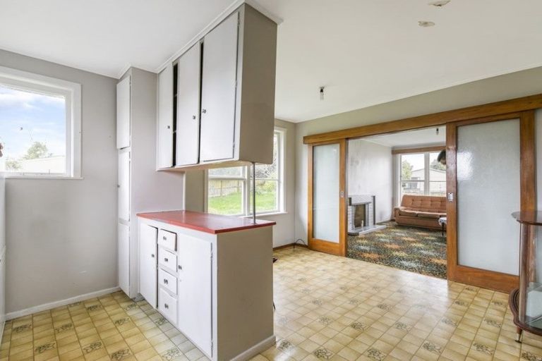 Photo of property in 10 Olive Street, Manurewa, Auckland, 2102