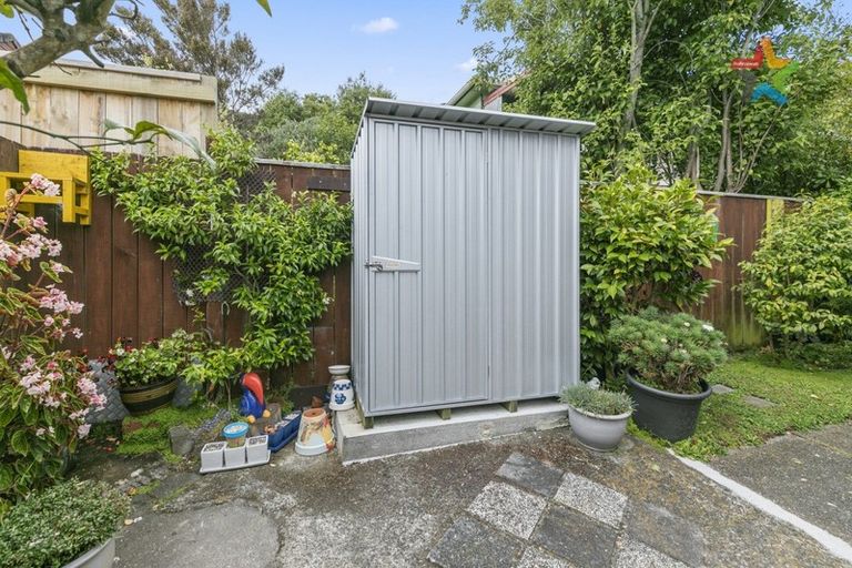 Photo of property in 1/186 Whites Line East, Waiwhetu, Lower Hutt, 5010