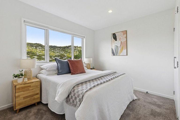 Photo of property in 35 Chartwell Drive, Crofton Downs, Wellington, 6035