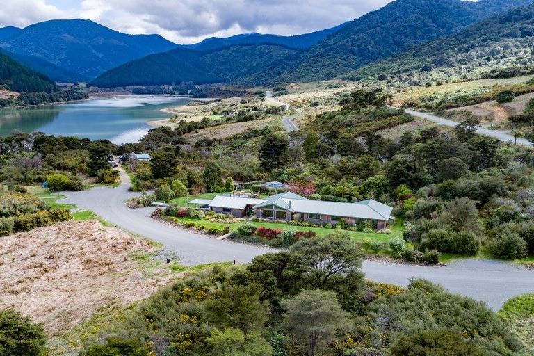 Photo of property in 12 Tai Close, Kaiuma Bay, Havelock, 7178