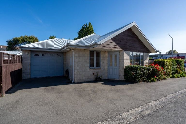 Photo of property in 7/194 Waimairi Road, Ilam, Christchurch, 8041