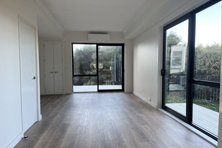 Photo of property in 44e Westgate Drive, Westgate, Auckland, 0614