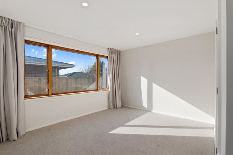 Photo of property in 43 Springbank Street, Bryndwr, Christchurch, 8053