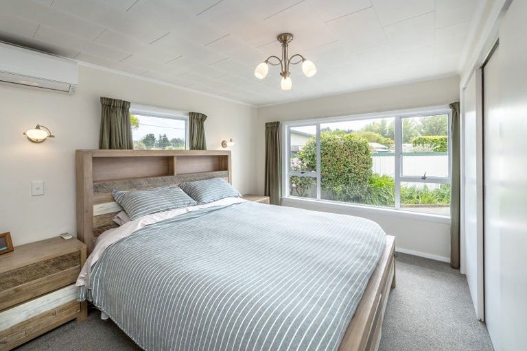 Photo of property in 26 Costley Street, Carterton, 5713