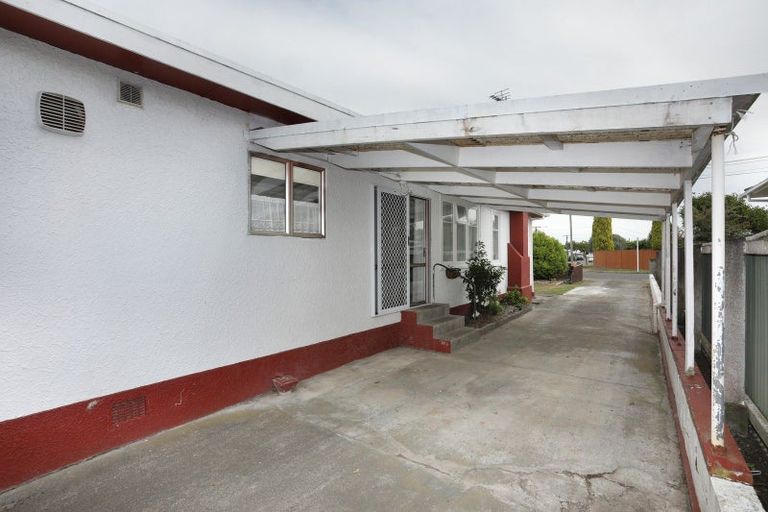 Photo of property in 35 Churchill Avenue, Feilding, 4702