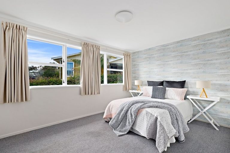 Photo of property in 15 Foster Crescent, Snells Beach, 0920