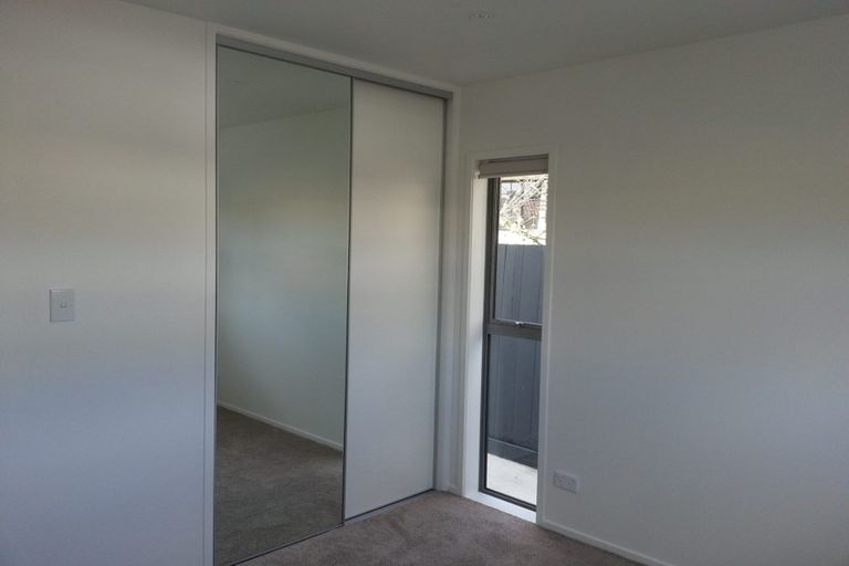 Photo of property in 36 Caribbean Drive, Unsworth Heights, Auckland, 0632