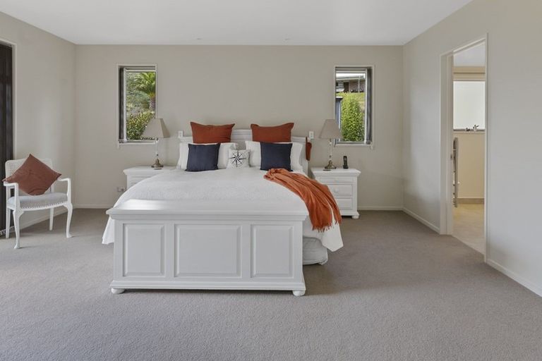 Photo of property in 18 Admiralty Place, Waikawa, Picton, 7220