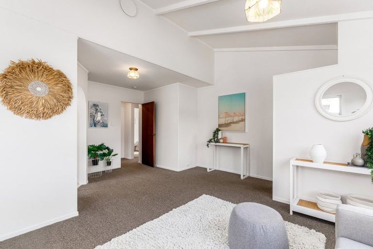 Photo of property in 7/29 Main Road, Tawa, Wellington, 5028