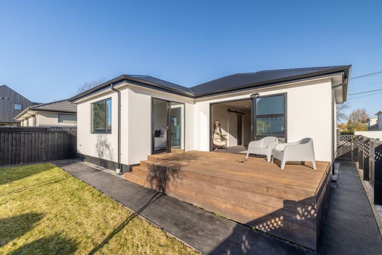 Photo of property in 257a Edgeware Road, Edgeware, Christchurch, 8013