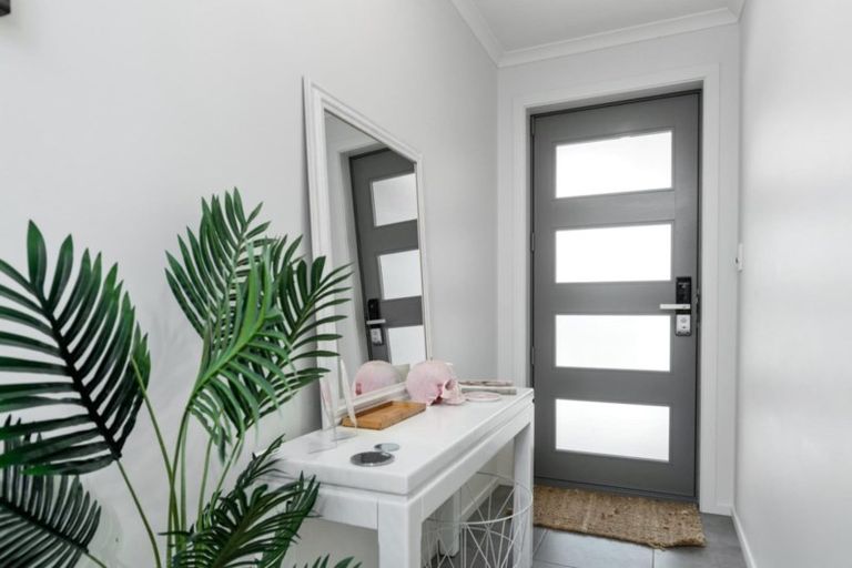 Photo of property in 32 Cheese Factory Lane, Brookfield, Tauranga, 3110