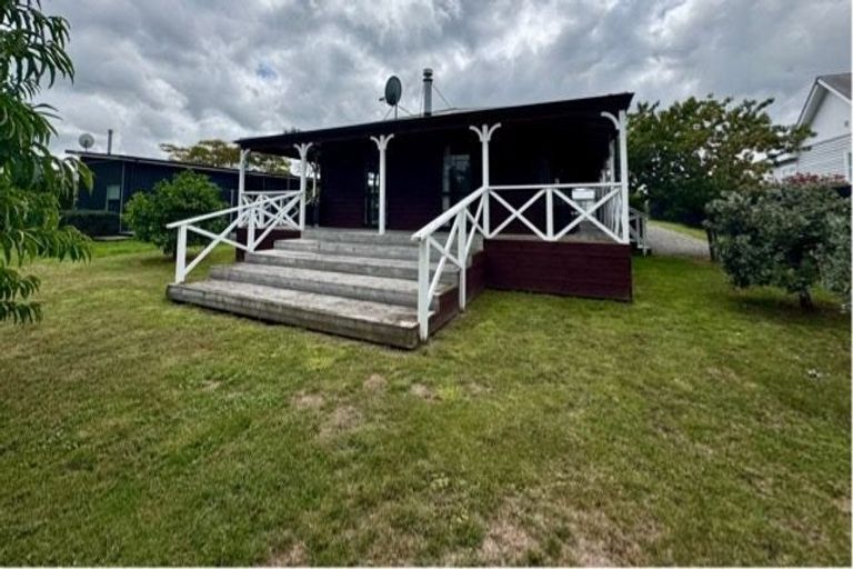 Photo of property in 16 Esther Street, Martinborough, 5711