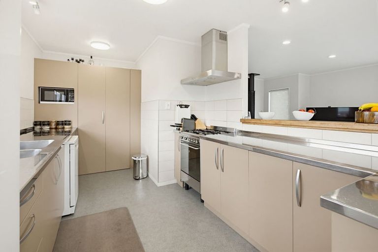 Photo of property in 18 Jacaranda Drive, Whitianga, 3510