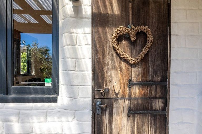 Photo of property in 47 Wilma Road, Ostend, Waiheke Island, 1081